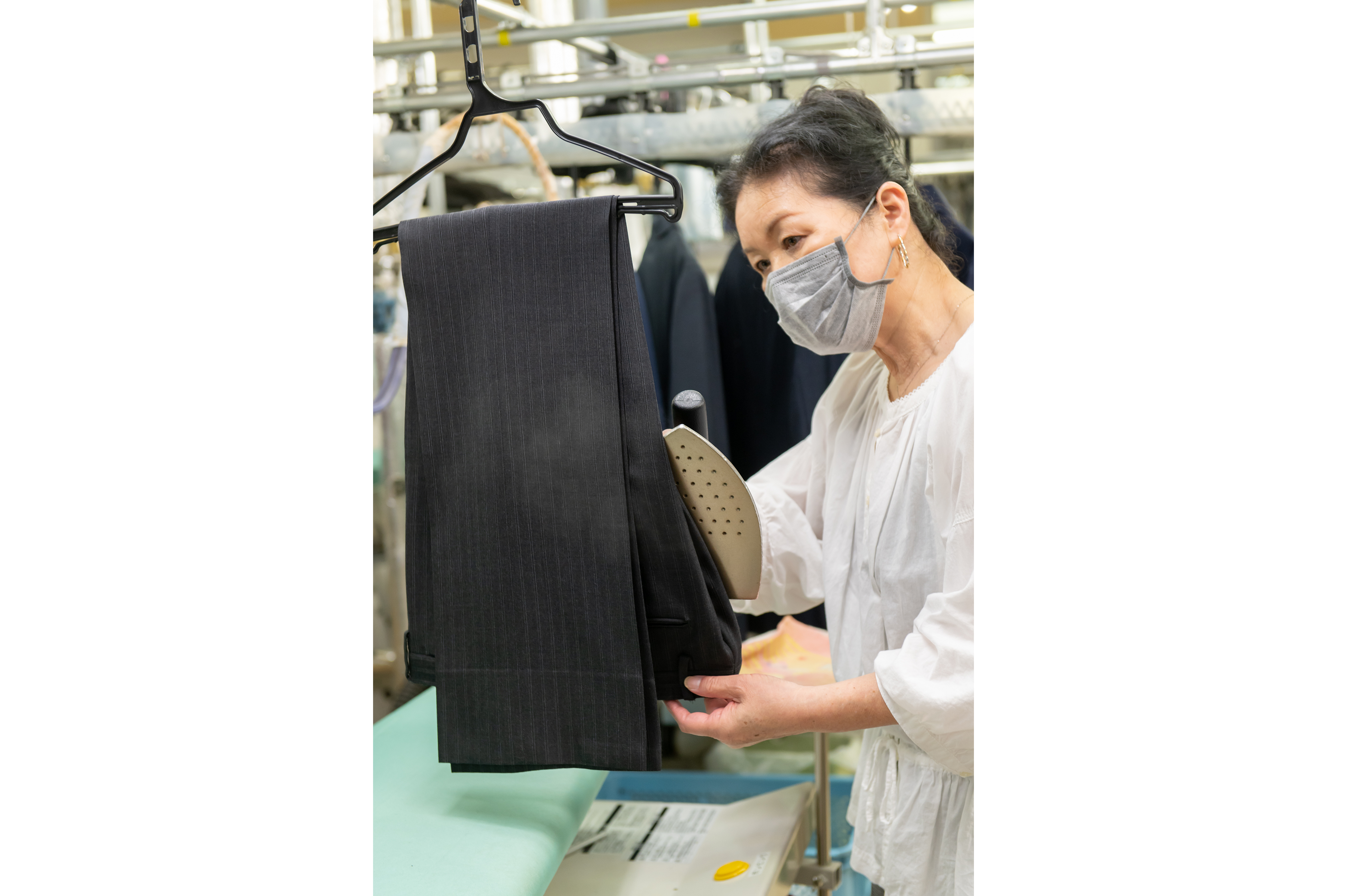 宅配クリーニングのリナビス